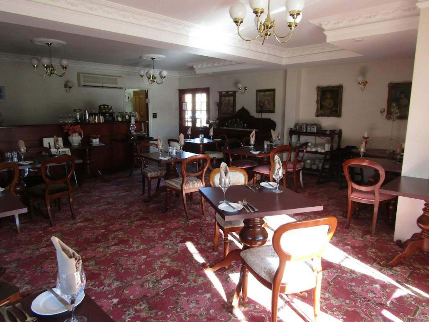 AUSTRALIAN HERITAGE MOTOR INN 22/33