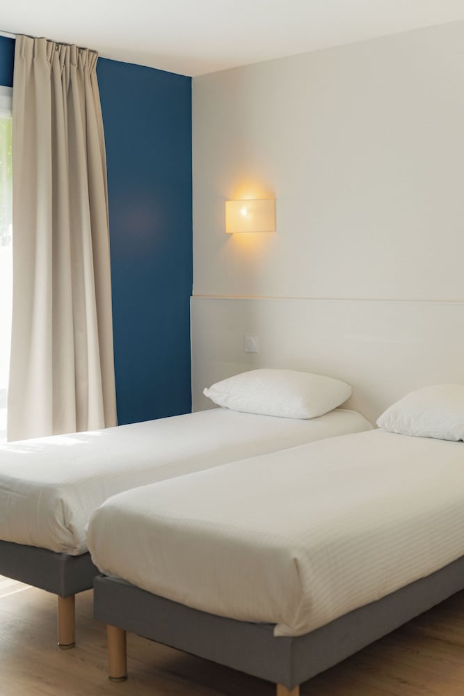 The Originals City Hotel Le Lion Dorr Chinon Inter Hotel 23/76