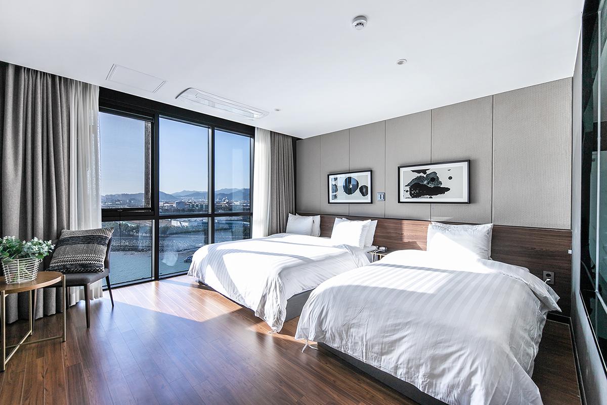Ocean, Suite