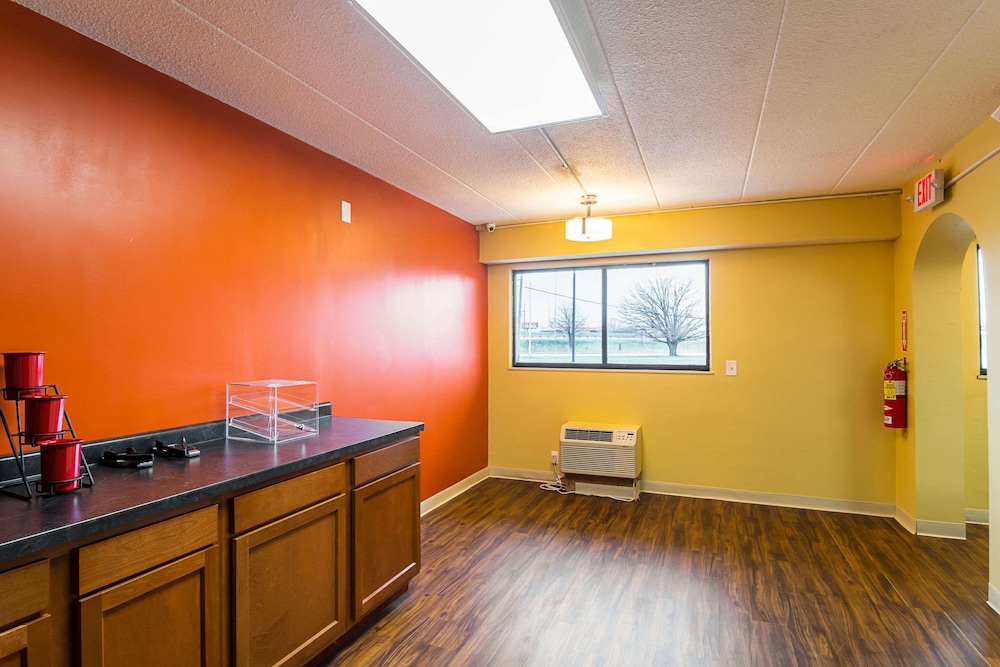 Econo Lodge South Holland - Chicago Southland 32/52