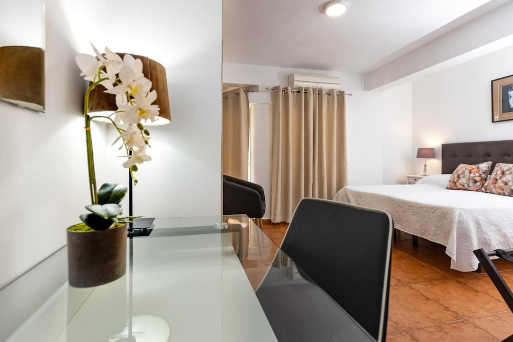 Madrid Hotel 54/73