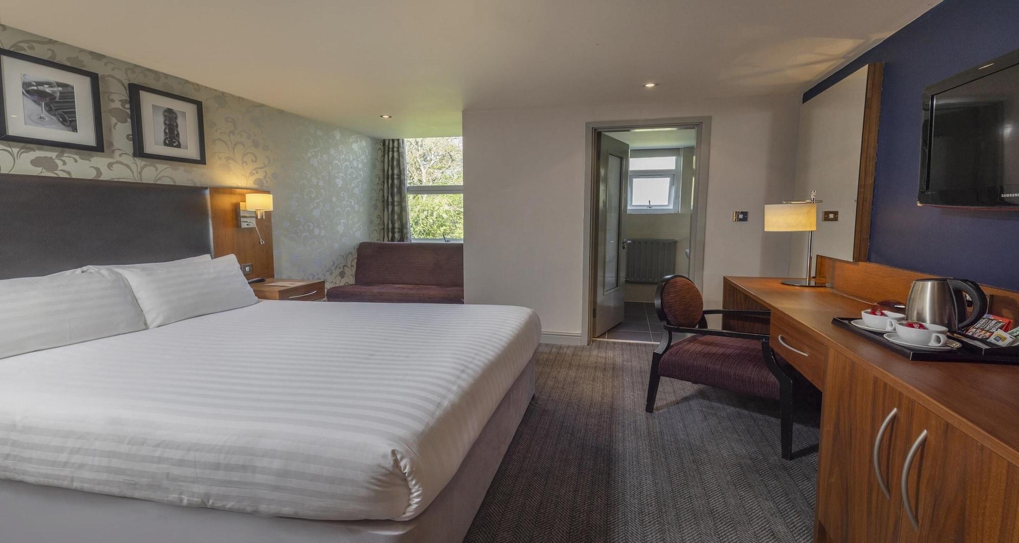 Executive, Multiple Beds