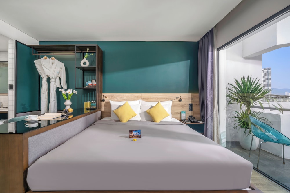 SUPERIOR, DOUBLE BED, BALCONY