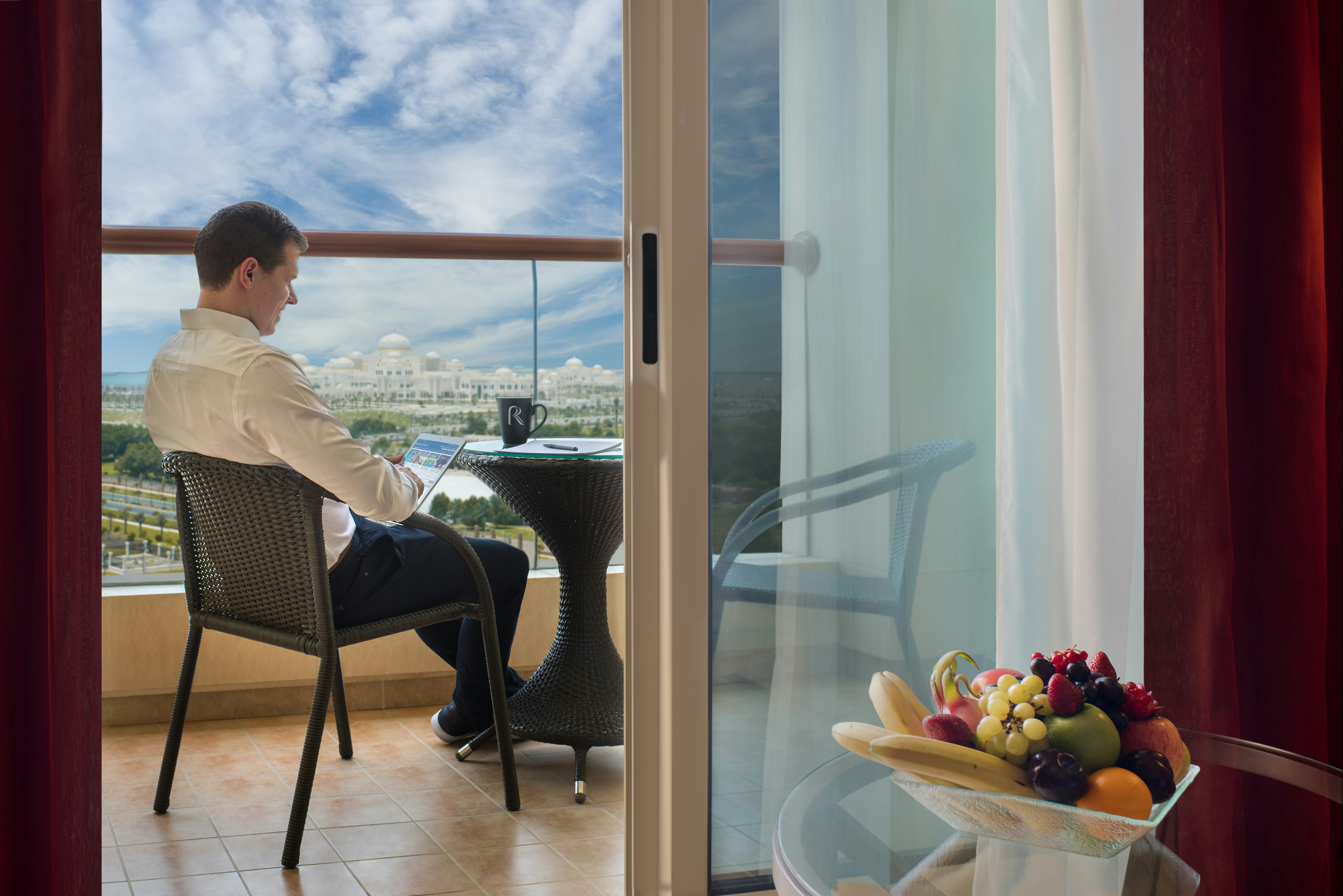 Lobby at Khalidiya Palace Rayhaan by Rotana, ABU DHABI