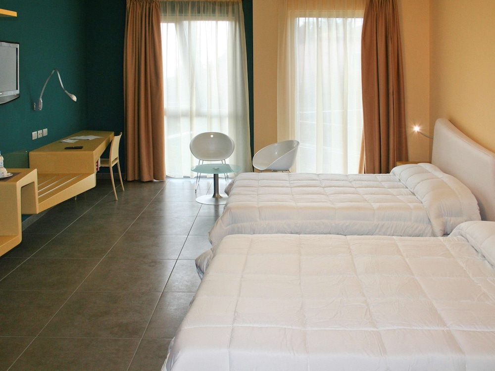 Ibis Styles Catania Acireale 11/75