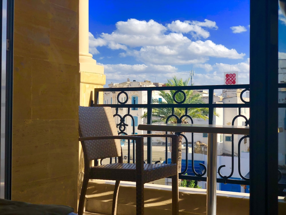 Hotel Royal Victoria in TUNIS