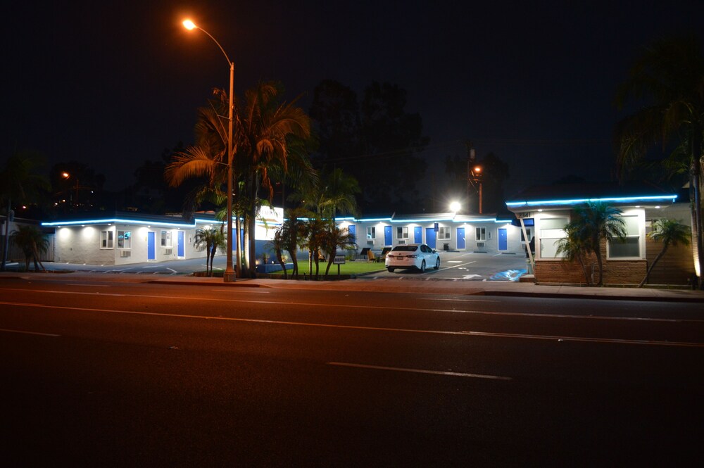 Calafia Inn 36/41