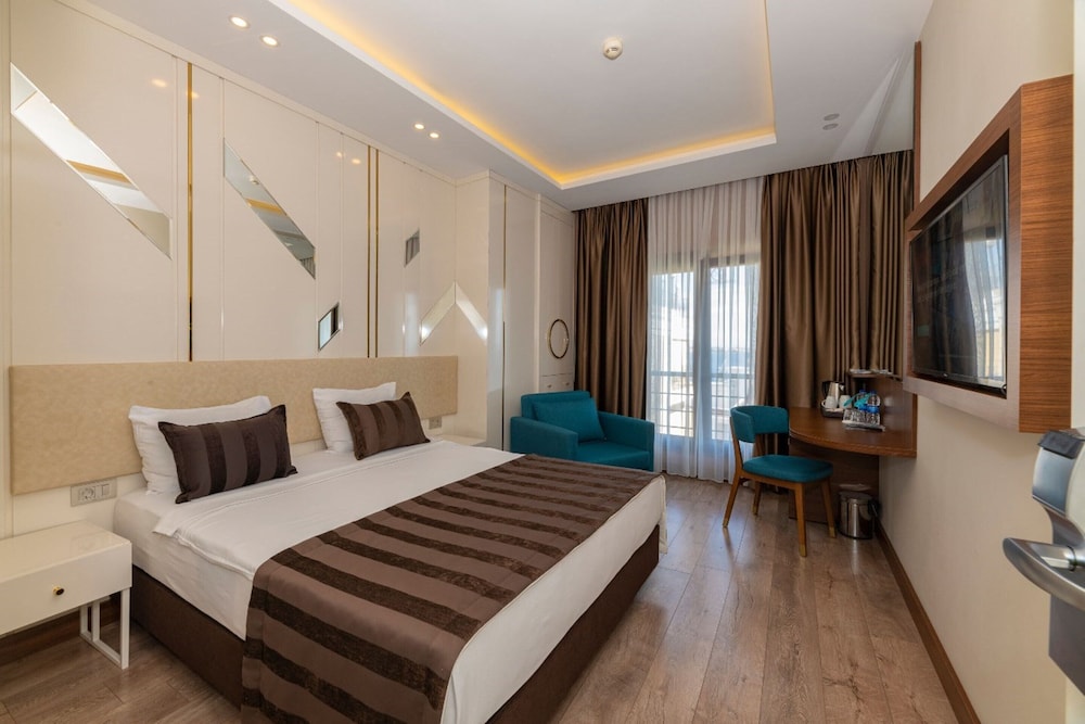 Byzantium Hotel & Suites 15/50