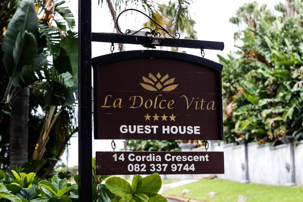 La Dolce Vita Guest House 24/50