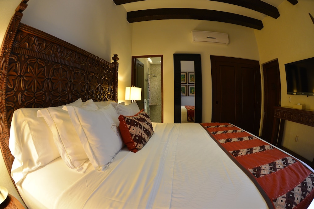 De La Soledad Hotel 13/67