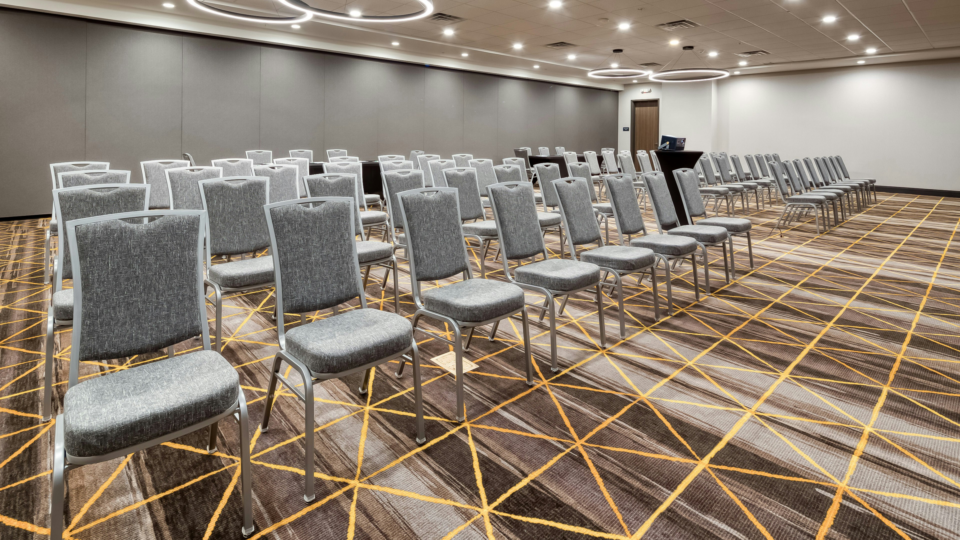 Holiday Inn Nashville Airport, an IHG Hotel 45/50