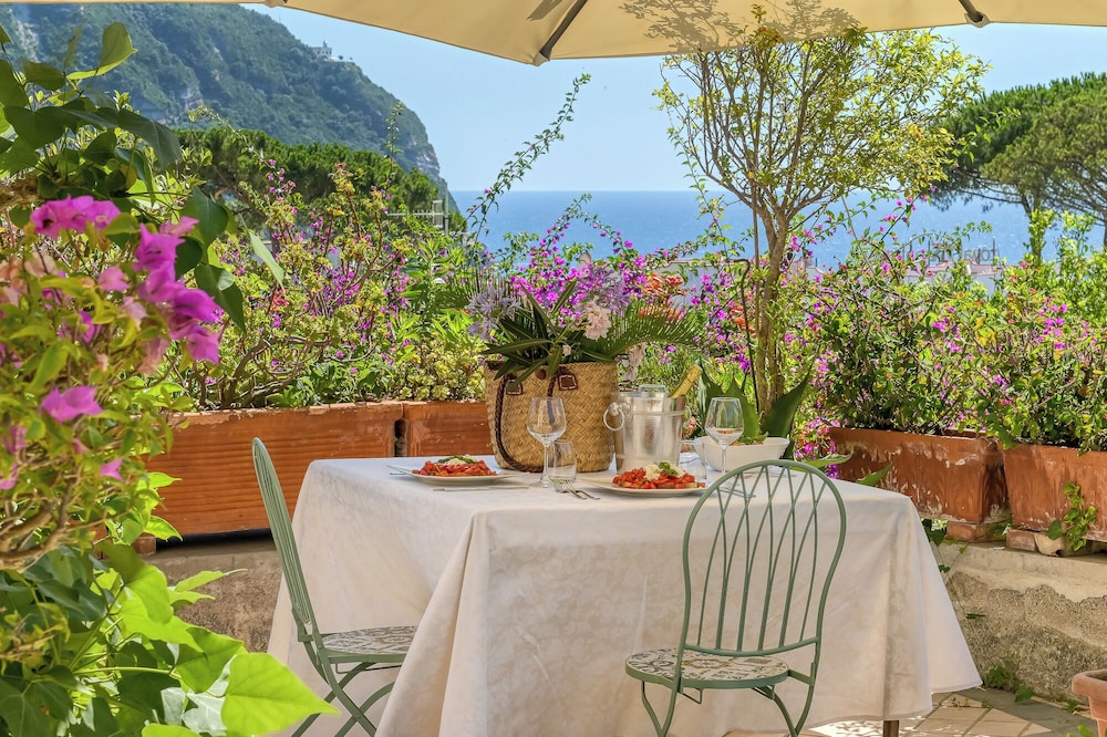 Hotel Villa Melodie - Adults Only 37/50