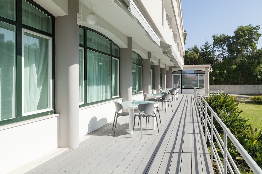 Varzinn Hotel (ex. Sol Povoa) 12/62