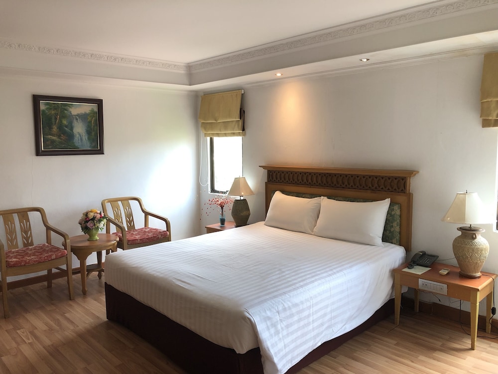 Hatyai Paradise Hotel Resort 25/56
