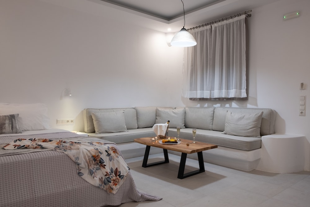 Ambience Suites 53/72