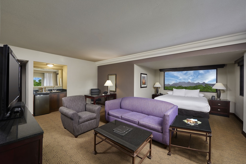 DoubleTree by Hilton Phoenix Mesa 38/69
