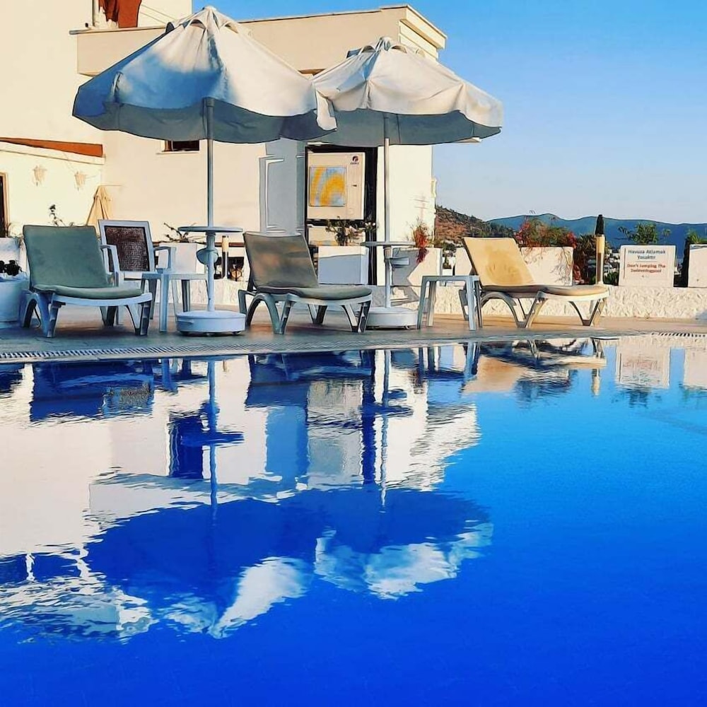 Dasis Hotel & Suites 30/40