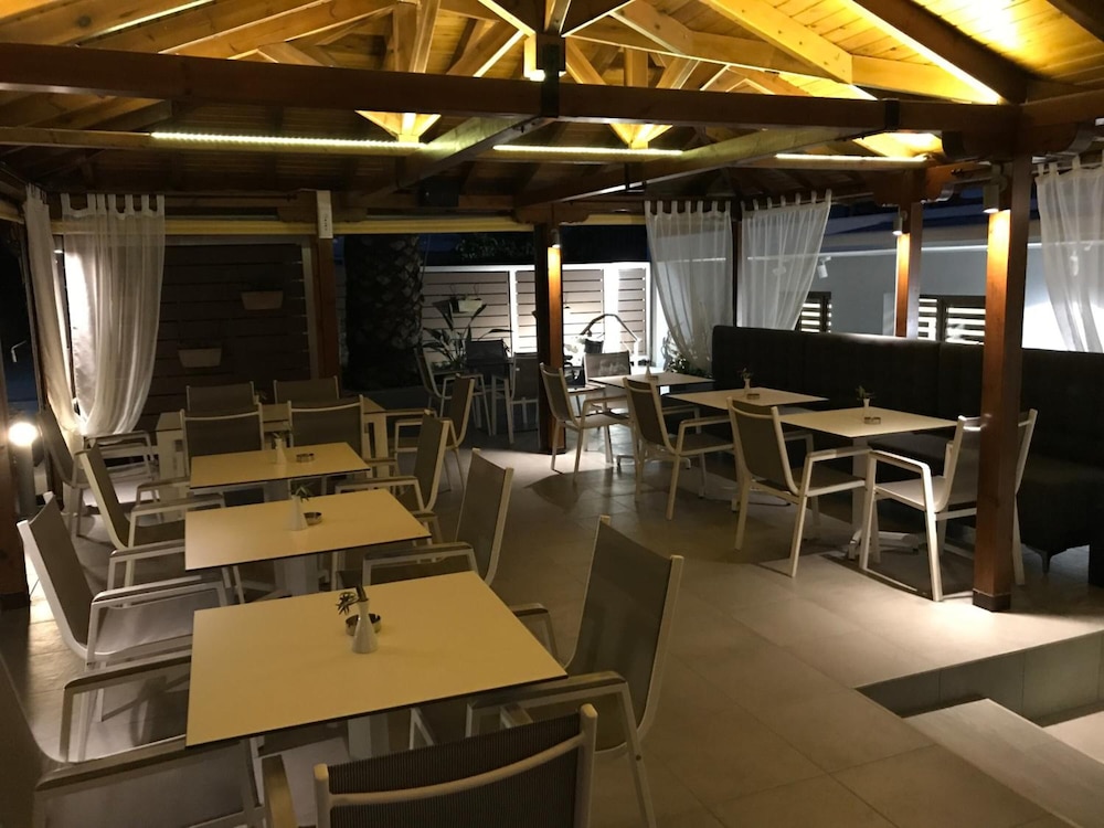Gkeea Hotel 47/57