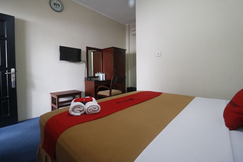 Reddoorz Plus @ Jalan Raden Intan Lampung 9/40