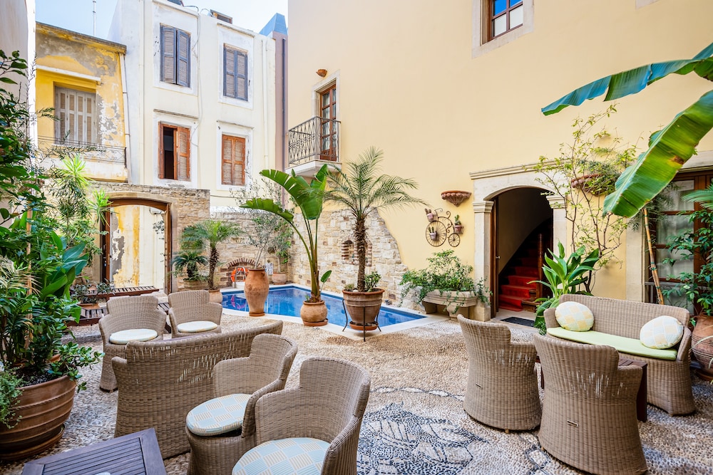 Palazzino Di Corina 32/50