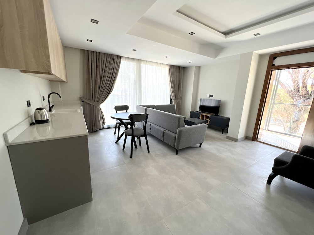 Chronos Beach Hotel 37/50