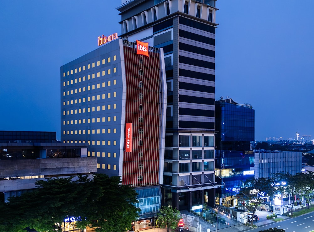 Ibis Gading Serpong 2/43