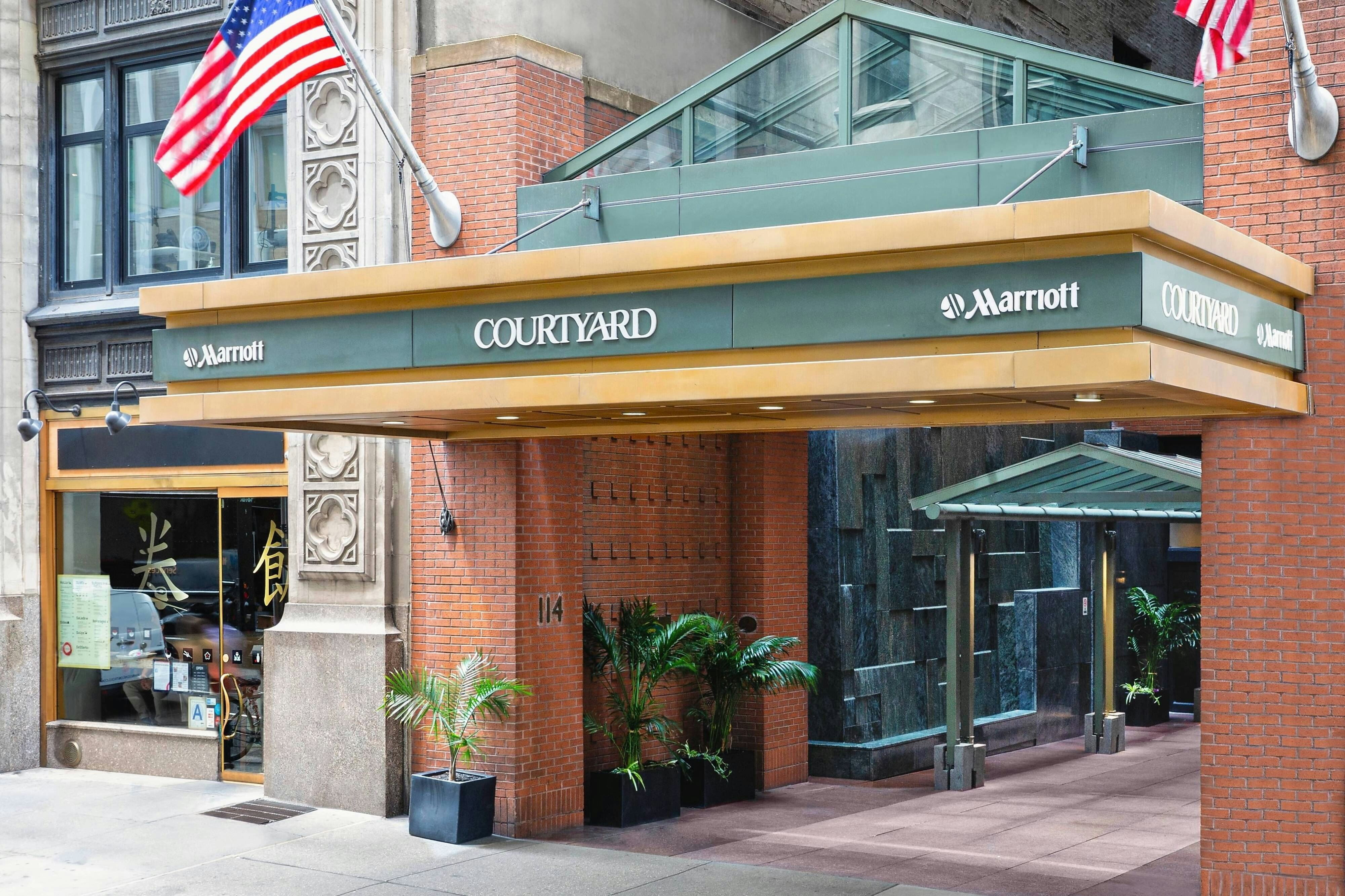Courtyard New York Manhattan/Times Square 1/10