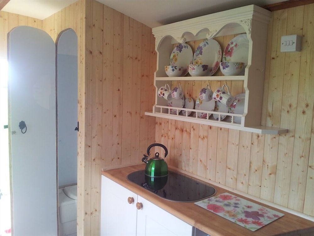 Shepherds Lodge 2/6