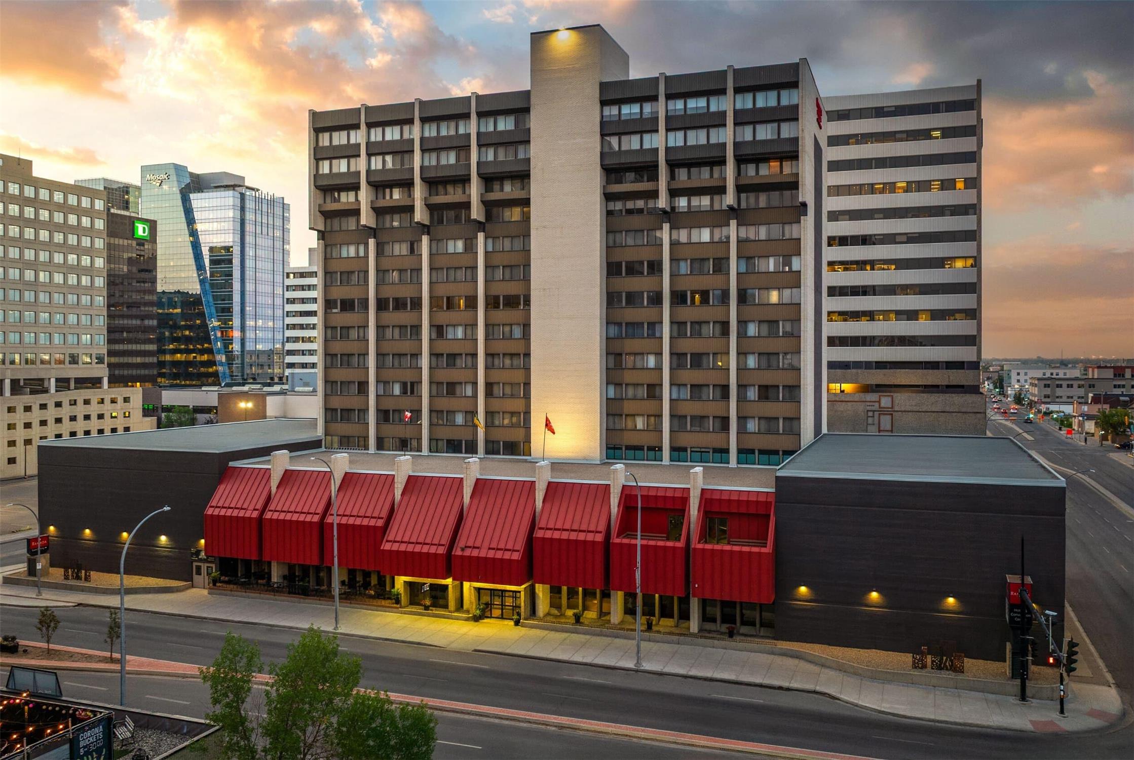 Ramada Plaza by Wyndham Regina Downtown 4/32