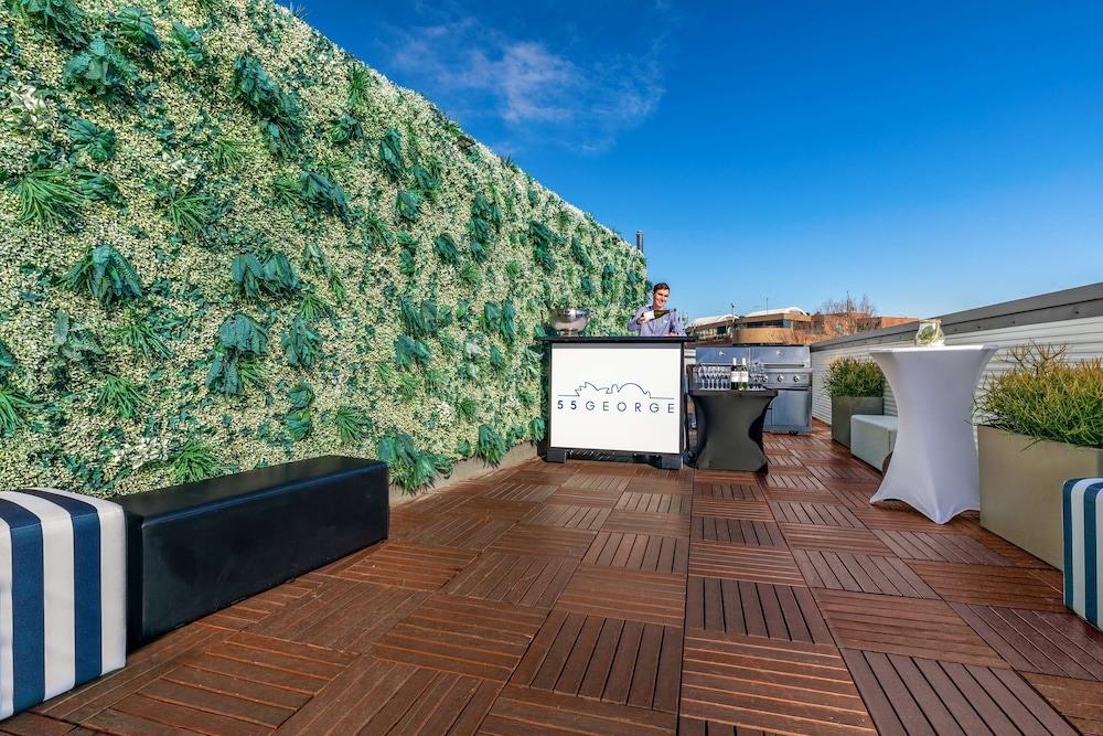 Sydney Harbour Hotel 59/71
