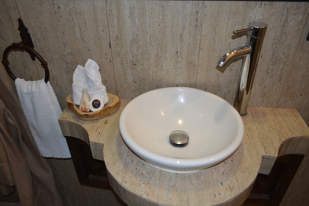 Ciel Luxe Hotels Antigua Guatemala 71/71