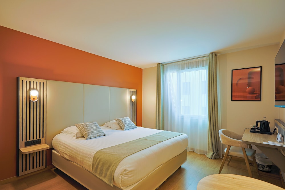 COMFORT, DOUBLE OR TWIN BED
