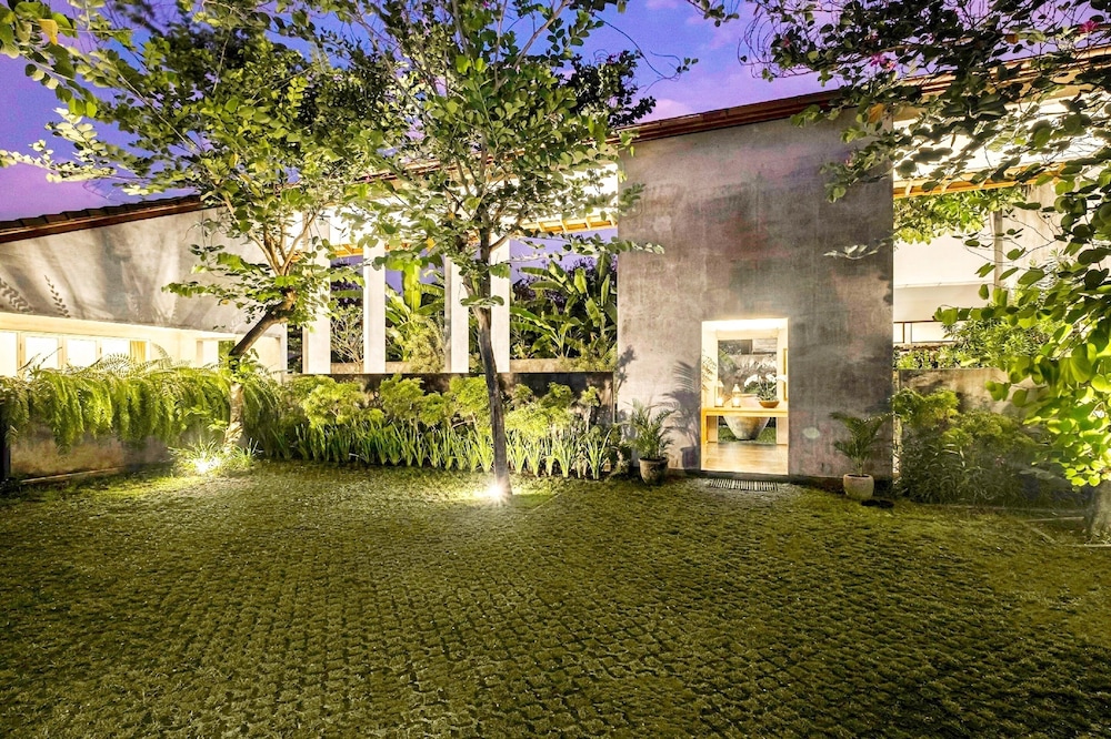 Mayaloka Villas Seminyak 67/76