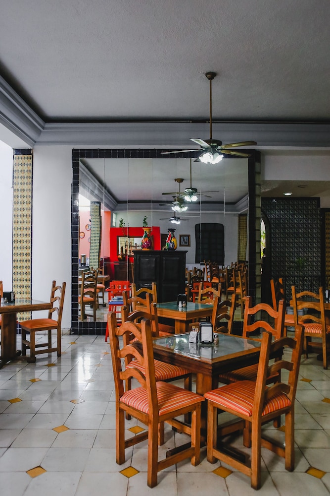 Hotel Colon Merida by Kavia 50/66