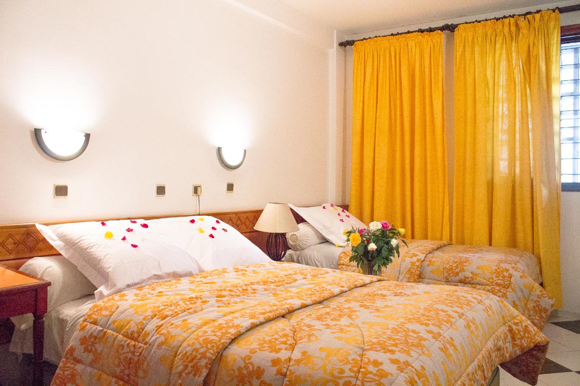 ROOM, DOUBLE BED, GARDEN VIEW