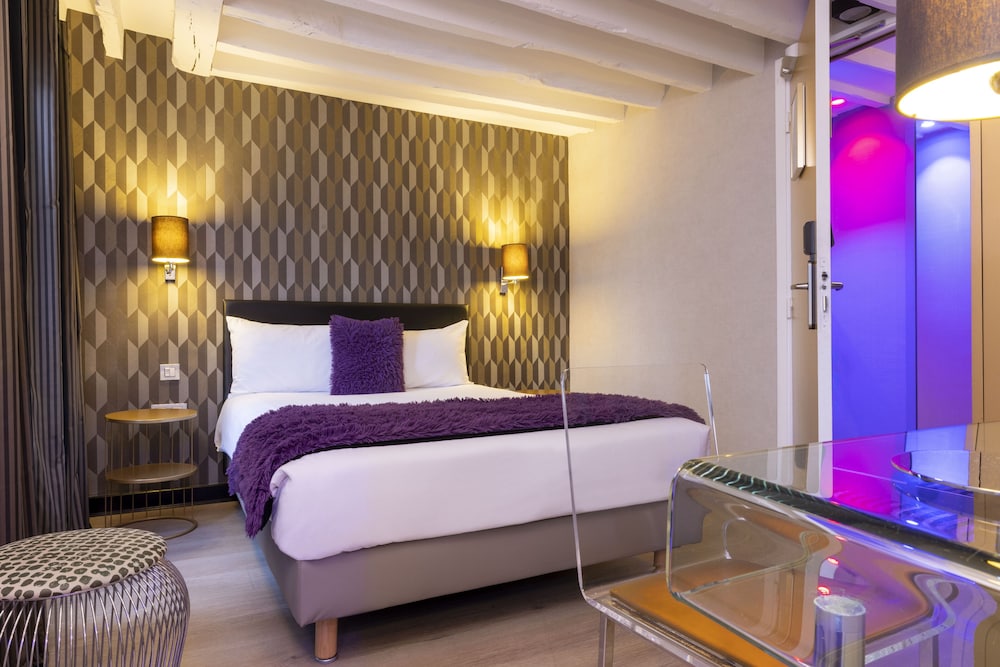 Atn Hotel 27/60