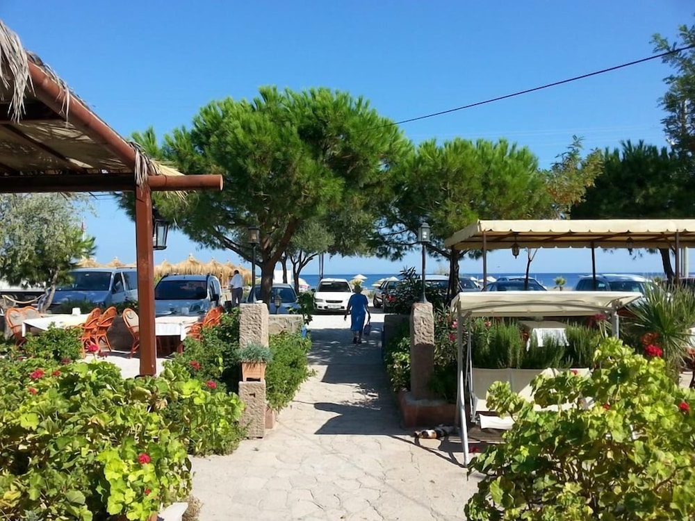 Assos Büyük Yildizsaray Otel 43/50
