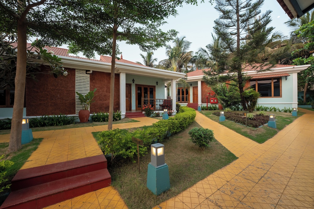 THE GRAND LEONEY RESORT 60/65