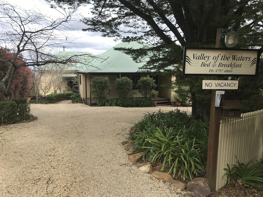 VALLEY OF THE WATERS B&B 3/51