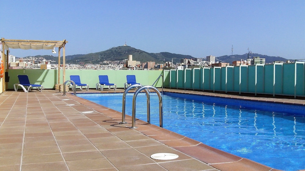Aura Park Aparthotel 37/69