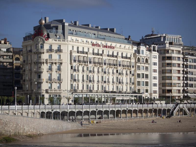 Grand