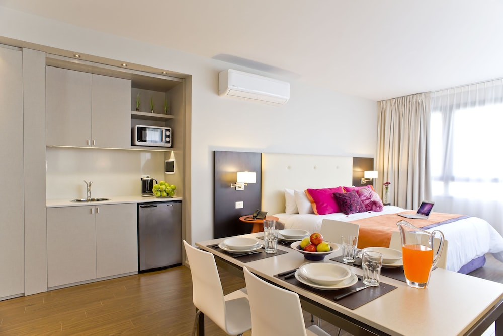 Bulnes Eco Suites 52/62