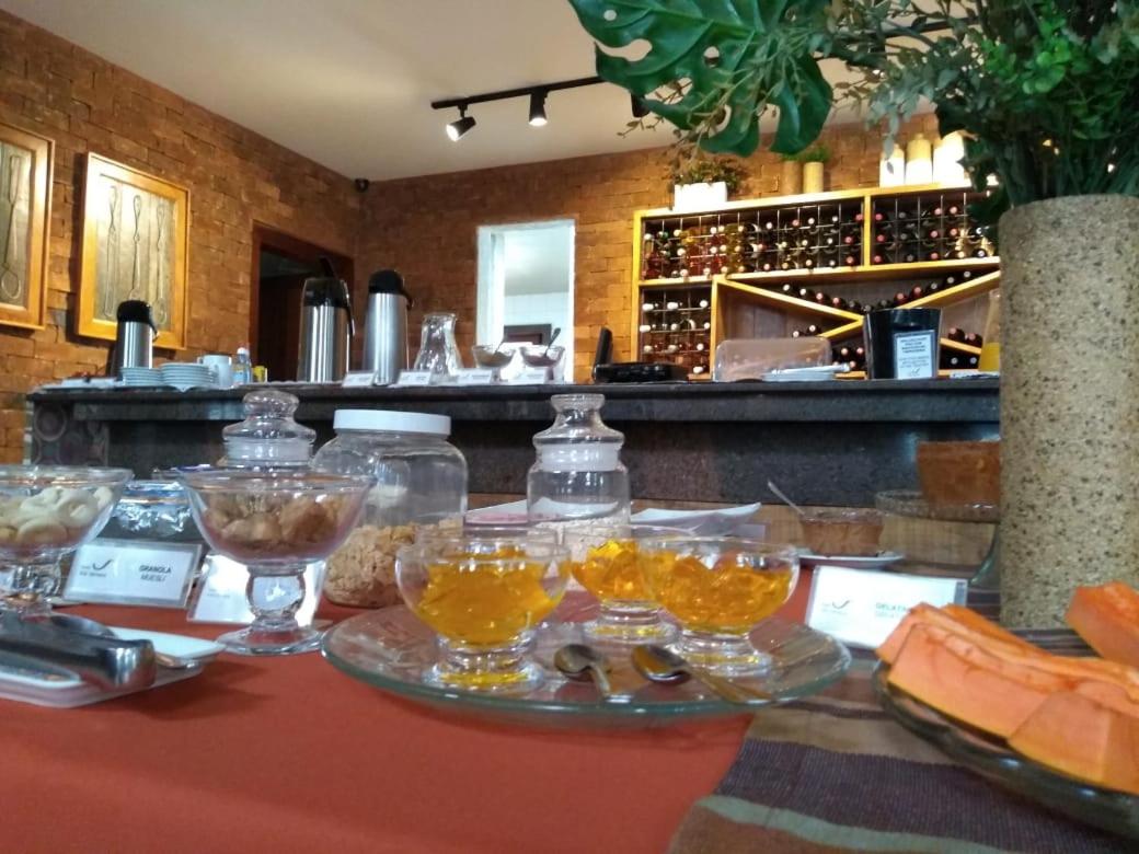 Hotel Vila Serrana 36/53