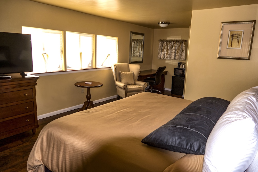 Abram Inn & Suites 38/65