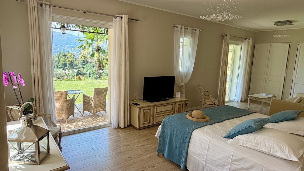 Villa Kilauea B&B 7/50
