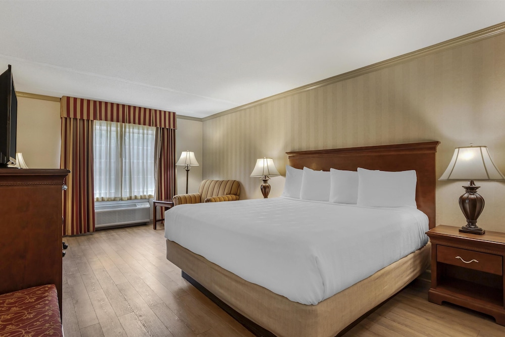 غرفة قياسية بسرير كينج، Best Western Plus Morristown Inn 6/10