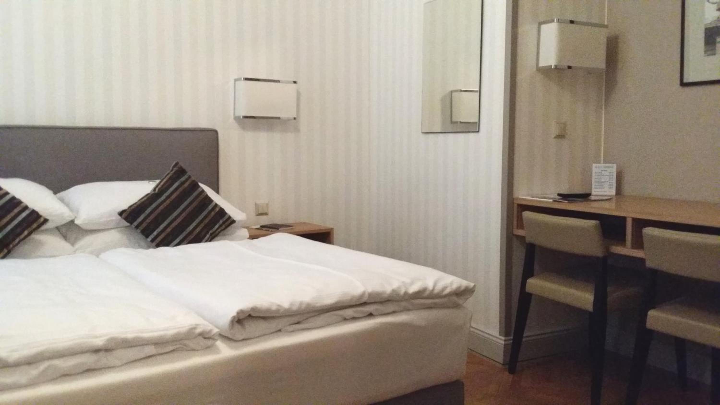 Budget, Double Bed