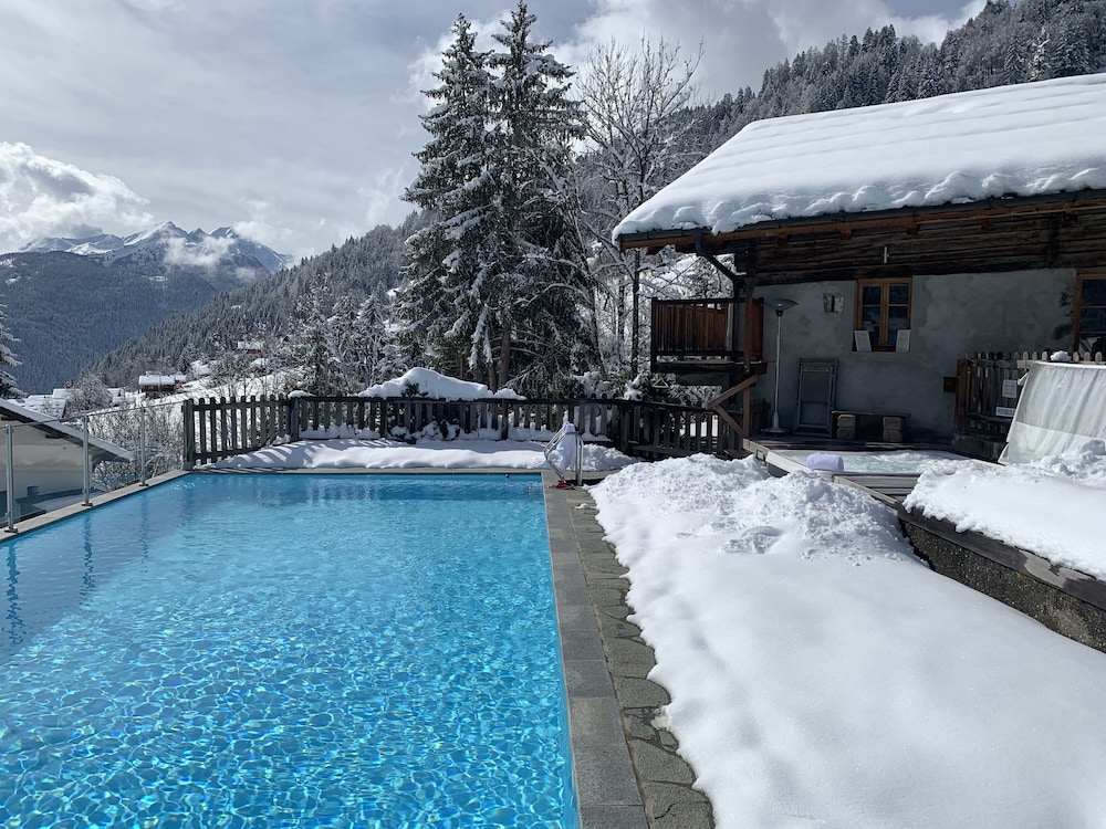 Chalet-Hotel La Ferme du Chozal, The Originals Relais (Hotel-Chalet de Tradition) 64/69