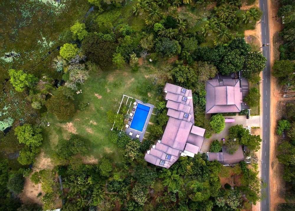 Grand Tamarind Lake Hotel 35/57