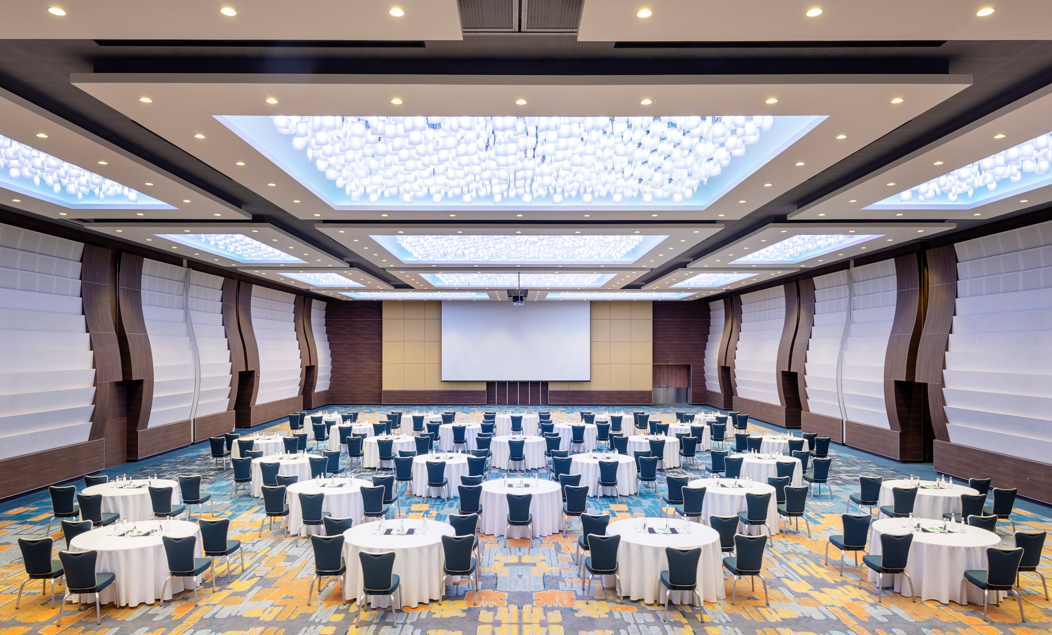 Holiday Inn Doha - The Business Park 65/73